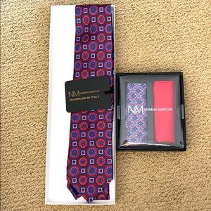 Tie and pocket square
